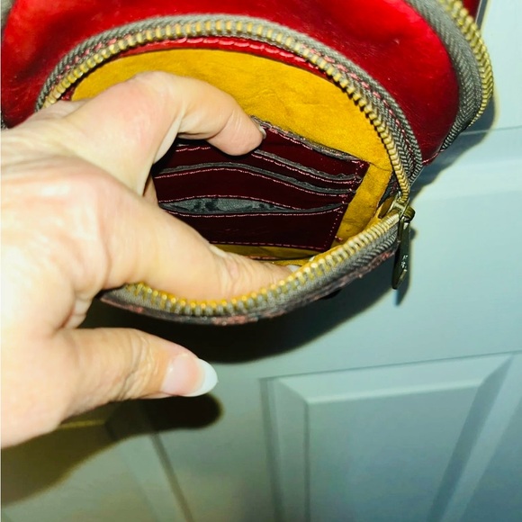 Patricia Nash Slingpack/Crossbody Bag! Beautiful Burgundy! ? main image 4